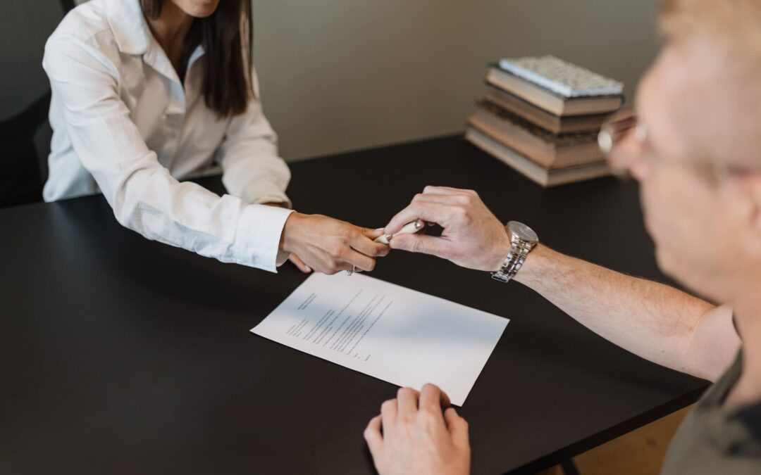 SCI familiale : avantages, inconvénients et erreurs à éviter avant de créer une société civile immobilière